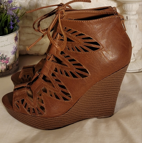 Sbicca  Leather lace up platform sandals Size 7 Brown - Picture 5 of 7
